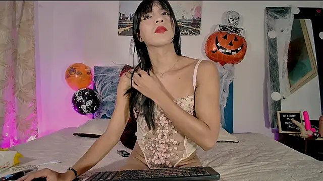 Snapshot of Jenny_Sweet1 chatting on October 9, 4:32 am Jenny Sweet1 online show from October 9, 4:32 am