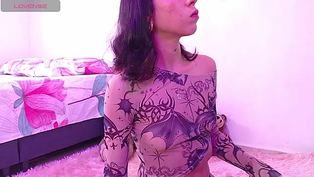 Snapshot of ocxxi_0524 chatting on November 5, 2:39 pm ocxxi 0524 online show from November 5, 2:39 pm