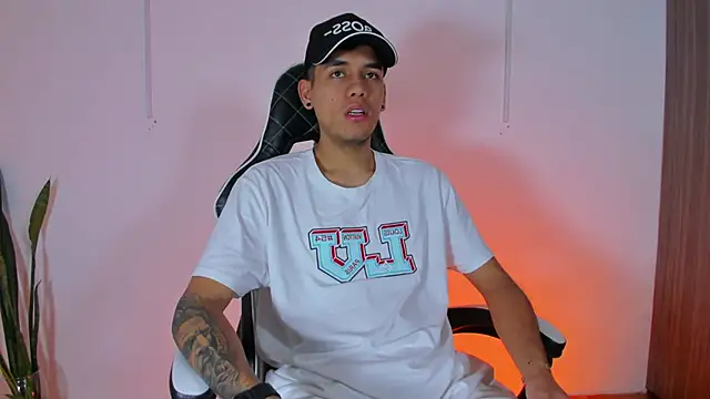 Nickyblazze  online show from October 10, 12:04 pm