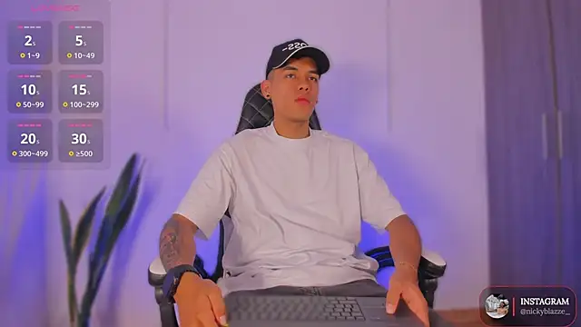 Nickyblazze  online show from November 18, 12:42 pm