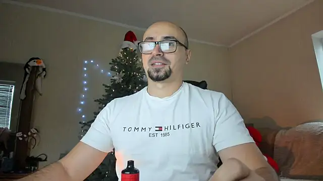 Snapshot of Gri_SH chatting on December 14, 12:32 pm Gri SH online show from December 14, 12:32 pm