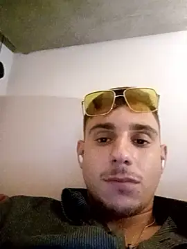 Snapshot of Gabbodizona chatting on September 13, 2:44 am Gabbodizona online show from September 13, 2:44 am