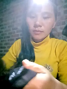 Snapshot of Suni2345 chatting on October 25, 1:29 pm Suni2345 online show from October 25, 1:29 pm