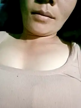 Snapshot of Suni2345 chatting on December 2, 5:52 pm Suni2345 online show from December 2, 5:52 pm