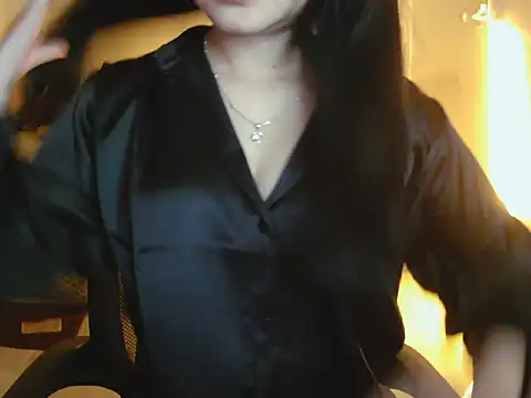 Snapshot of Ngoc_Quynh_18 chatting on September 24, 4:21 pm Ngoc Quynh 18 online show from September 24, 4:21 pm