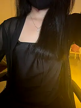 Snapshot of Ngoc_Quynh_18 chatting on September 25, 4:21 pm Ngoc Quynh 18 online show from September 25, 4:21 pm