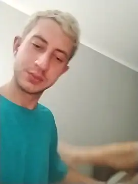 Snapshot of boytwink7 chatting on September 9, 10:37 am boytwink7 online show from September 9, 10:37 am