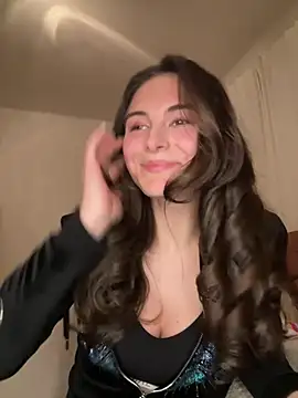 SophiiaStarr online show from April 18, 7:58 pm