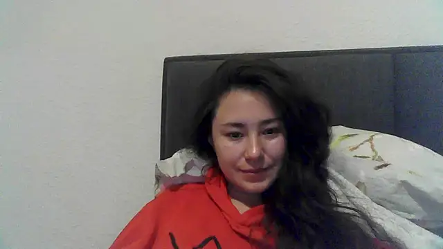 Emparia online show from November 8, 8:29 pm