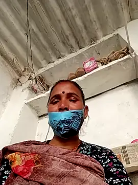 Snapshot of Sharmili_xx chatting on December 18, 8:53 am Sharmili xx online show from December 18, 8:53 am