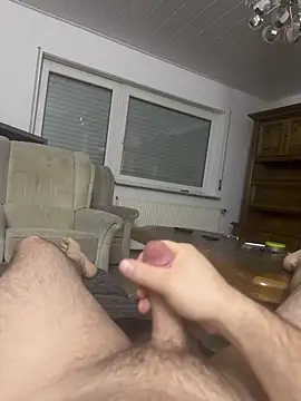 flamur albania online show from November 19, 6:30 pm