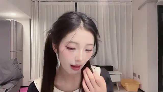 Snapshot of ZhaoZhao-ZM chatting on October 2, 2:24 pm ZhaoZhao-ZM online show from October 2, 2:24 pm