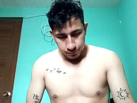 True Di online show from October 28, 9:50 pm