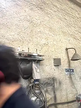 True Di online show from December 4, 12:58 pm