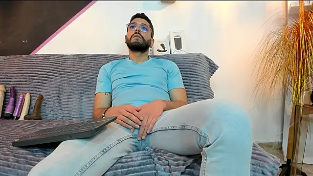 DanteWinter online show from March 2, 3:41 am