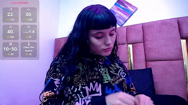 Snapshot of XBODTRIIPX chatting on November 11, 4:23 am XBODTRIIPX online show from November 11, 4:23 am