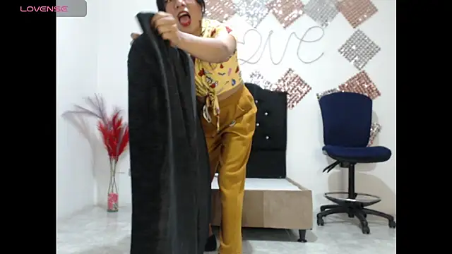 jatzibe hot 93 online show from February 16, 8:05 pm