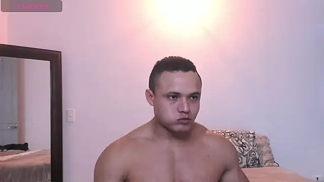 Snapshot of KingLevi01 chatting on September 8, 3:44 pm KingLevi01 online show from September 8, 3:44 pm