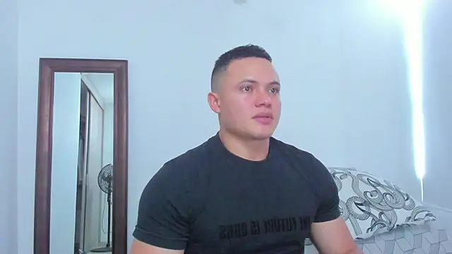 KingLevi01 online show from March 31, 7:25 pm