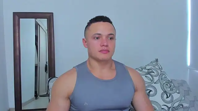 KingLevi01 online show from April 9, 10:15 pm