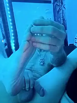 Mrluckstick online show from November 29, 9:45 am