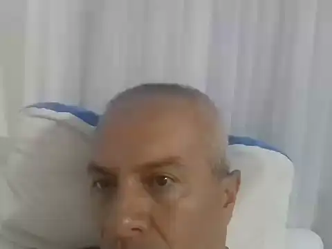 Snapshot of ALFRERM chatting on October 7, 2:42 am ALFRERM online show from October 7, 2:42 am