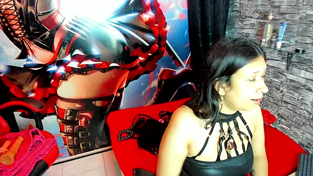 Snapshot of NaomyAngel chatting on November 10, 11:42 am NaomyAngel online show from November 10, 11:42 am