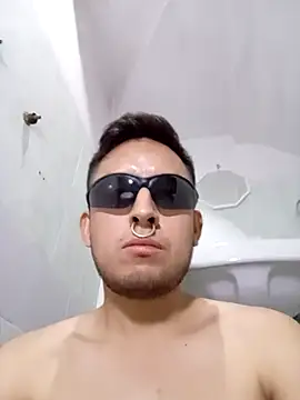 aczinovelez342 online show from November 1, 6:48 am