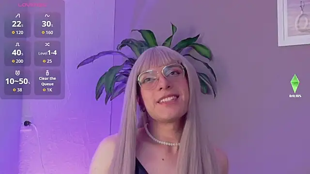 Snapshot of Breidyhard chatting on October 13, 2:11 am Breidyhard online show from October 13, 2:11 am