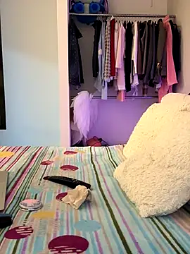 Snapshot of Min_junn chatting on September 27, 2:05 am Min junn online show from September 27, 2:05 am