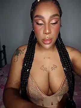 Queen Amara online show from April 15, 3:57 am