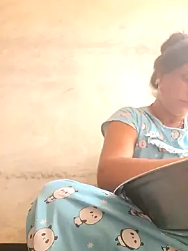 Snapshot of Hot-kal93 chatting on September 19, 6:59 am Hot-kal93 online show from September 19, 6:59 am