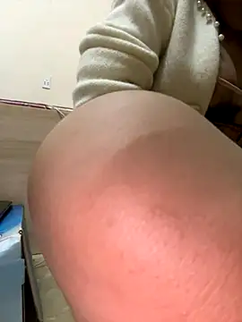 Snapshot of SuhyoCii chatting on November 1, 11:29 pm SuhyoCii online show from November 1, 11:29 pm