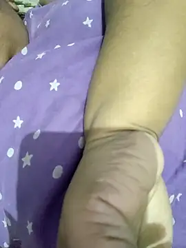 Snapshot of bitch-horny chatting on November 6, 2:18 pm bitch-horny online show from November 6, 2:18 pm