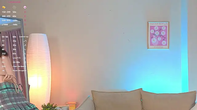 OliviaKis  online show from November 22, 7:18 am