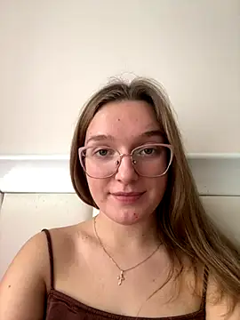 Snapshot of Bellatrisssaa chatting on November 23, 10:26 am Bellatrisssaa online show from November 23, 10:26 am