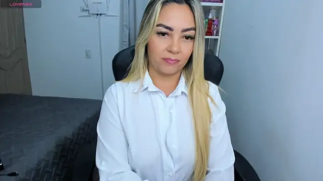 Snapshot of NicolPorto chatting on September 16, 11:55 am NicolPorto online show from September 16, 11:55 am