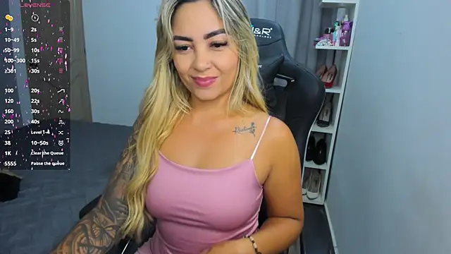 Snapshot of NicolPorto chatting on September 21, 9:44 am NicolPorto online show from September 21, 9:44 am