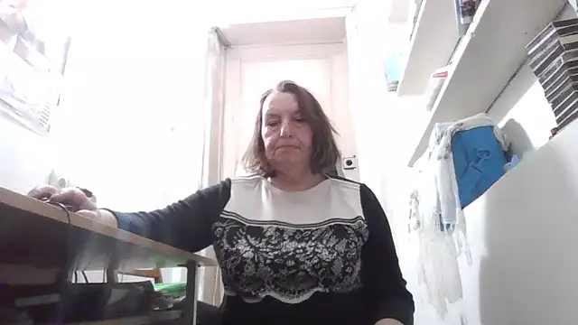 AnnaLive570 online show from March 31, 4:35 am