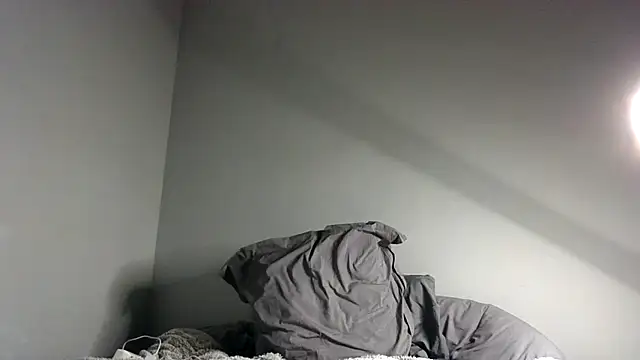 Snapshot of Namiss83 chatting on November 5, 2:11 am Namiss83 online show from November 5, 2:11 am