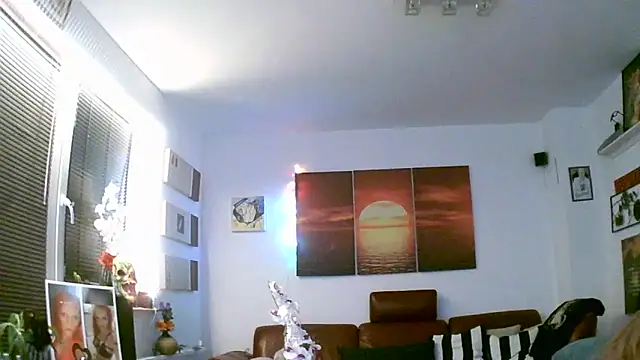 hellgirl1980 online show from November 2, 11:29 pm