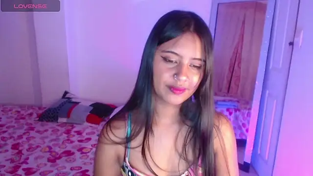 NiaFoxx online show from September 29, 11:31 pm