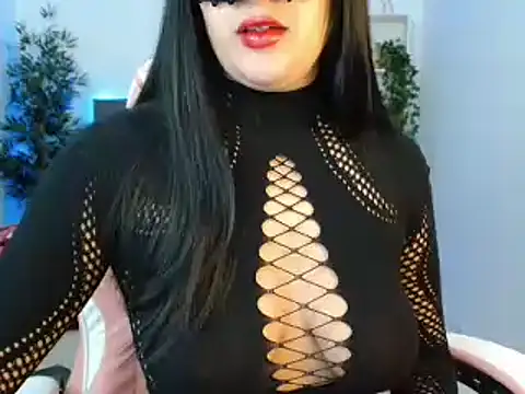 Snapshot of luna_san0 chatting on October 30, 5:46 pm luna san0 online show from October 30, 5:46 pm