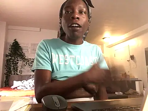 Snapshot of littyleesh1 chatting on September 24, 1:36 pm littyleesh1 online show from September 24, 1:36 pm