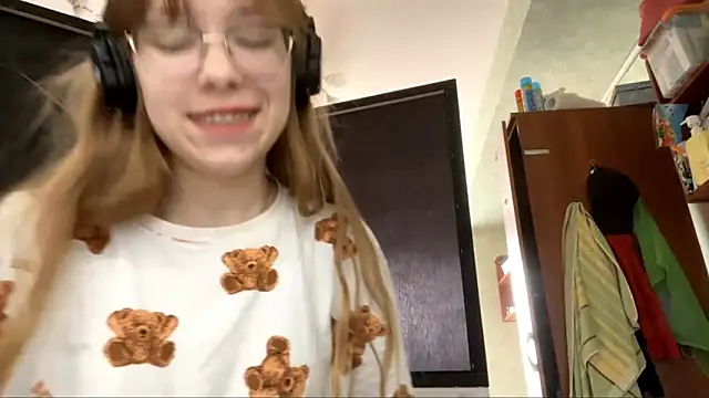 LouieRutt online show from September 20, 10:38 am