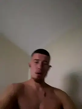 Snapshot of Johnclips2 chatting on September 11, 2:33 am Johnclips2 online show from September 11, 2:33 am