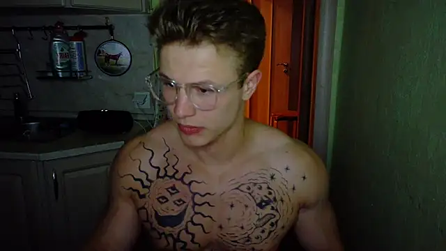 James  Noah online show from September 26, 9:08 pm