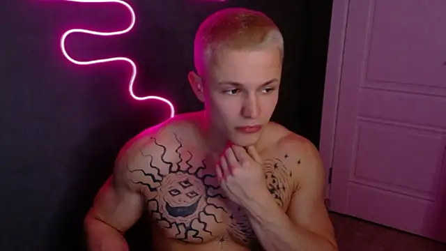 James  Noah online show from October 11, 9:13 pm