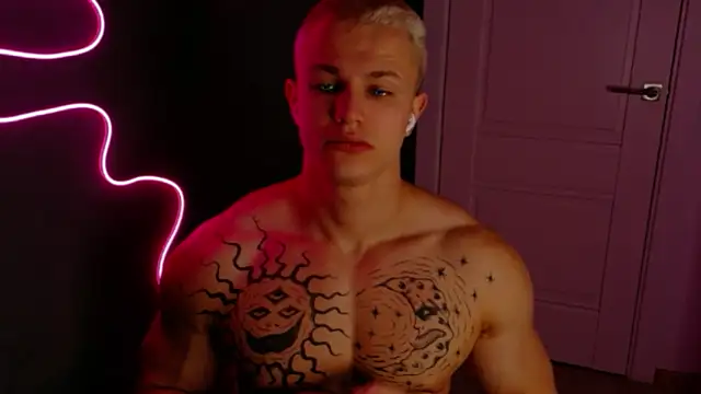 James  Noah online show from October 14, 7:25 pm