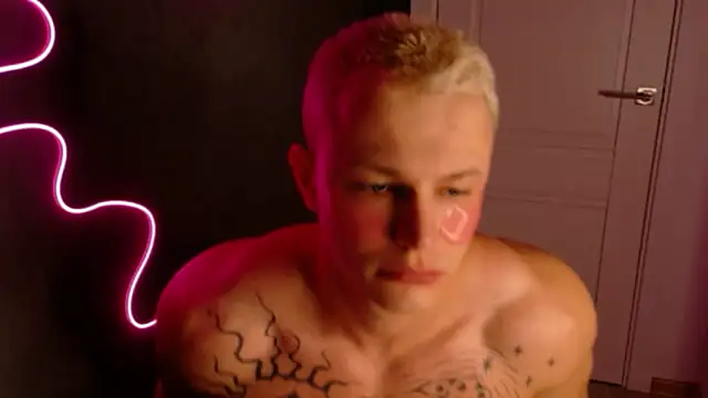 James  Noah online show from October 17, 9:17 pm